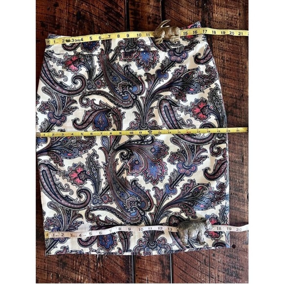 Ann Taylor skirt size 10 paisley print - Picture 8 of 14